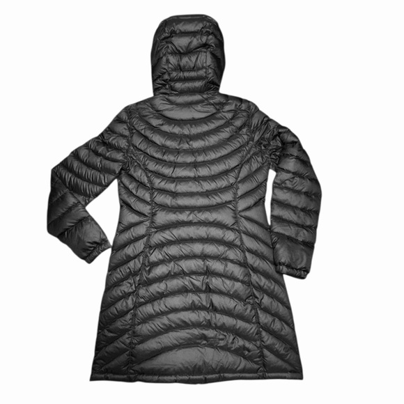 L.L. BEAN ~ Women’s Ultralight 850 Down 3/4-Length Black Hooded Puffer Coat ~ XS - Picture 4 of 15